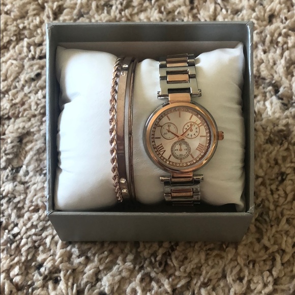 Watch and bracelet set - Picture 1 of 2